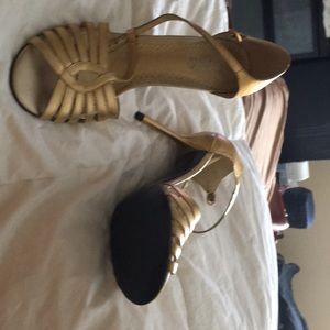 Bcbg gold 7M high heels
